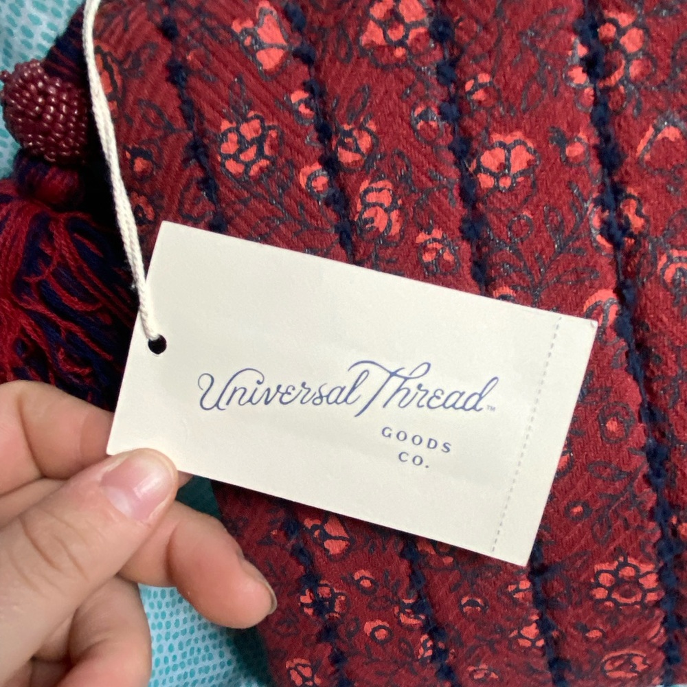 Universal Thread Red Flowers Handbag - Picture 3 of 5